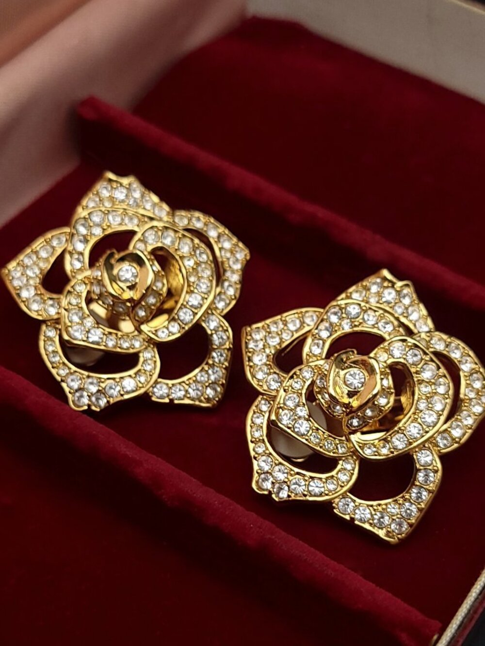 Vintage Elizabeth Taylor for Avon Rhinestone Rose Clip-On Earrings